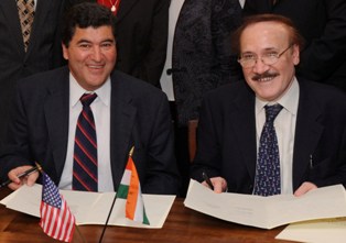 NIH Director Dr. Elias Zerhouni and Dr. Raj Bhan, Secretary of the Department of Biotechnology, India at signing ceremony to commemorate DBT/NIH collaboration in areas of mental health, neurology and addictive disorders
